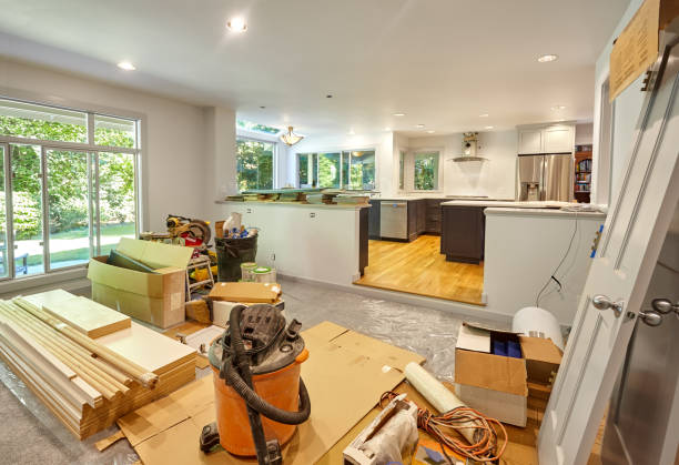 Professional Kitchen Remodeling technician working in Brentwood, PA